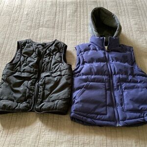 Qty 2 Boys Size 6/7 Vests